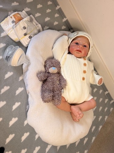 Realistic reborn baby doll - realistic,